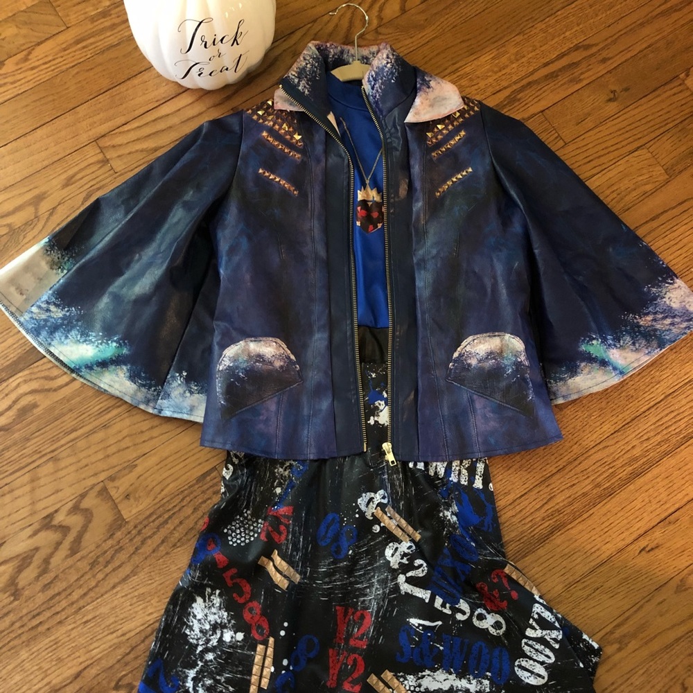 Disney Decendants Evie Costume - Flawed 10/12